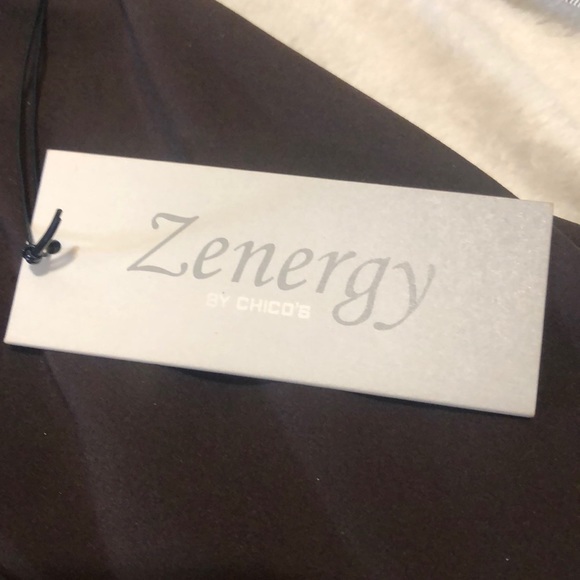 Chico's court side lightweight zipper front vest with pockets - Picture 8 of 14